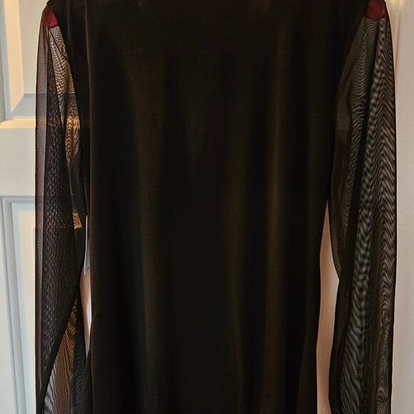 Dressy black top - Picture 2 of 3